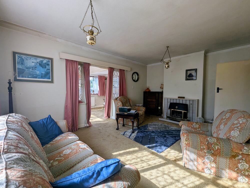 Photo of 20 South Drive, Banstead, Surrey SM7 3BH
