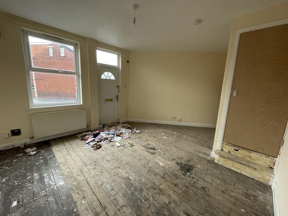Photo of 42 Tilbury Mount, Leeds, West Yorkshire LS11 0DB