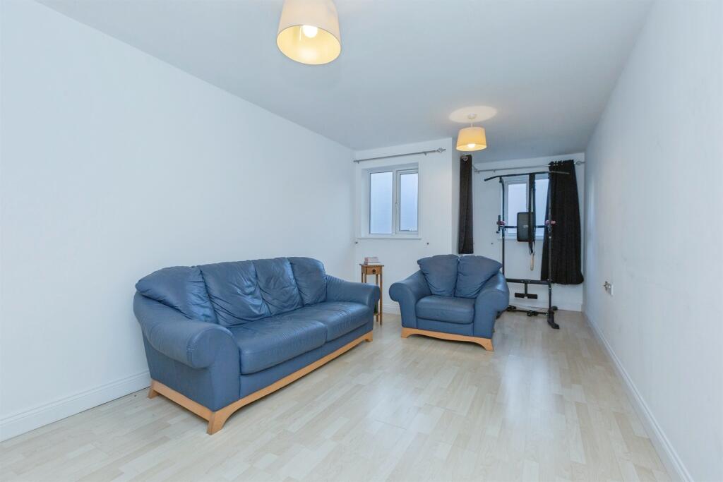 Property image #3