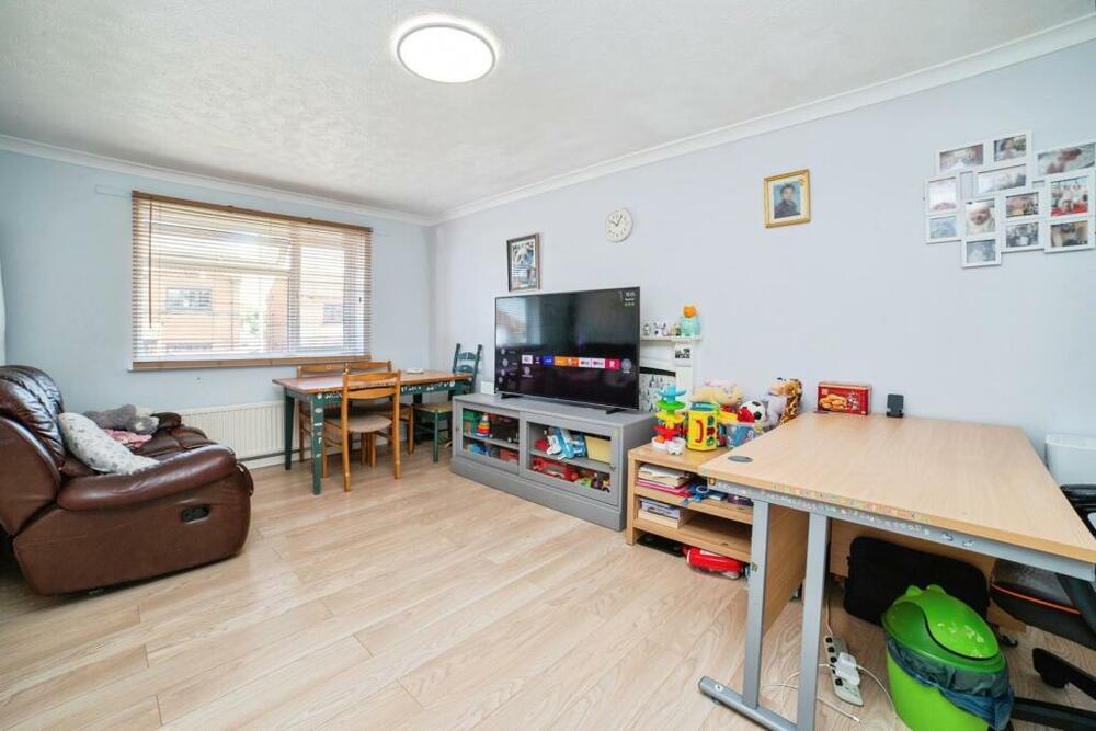 Photo of 43 Fackley Way, Stanton Hill, Sutton-In-Ashfield, Nottinghamshire NG17 3HT