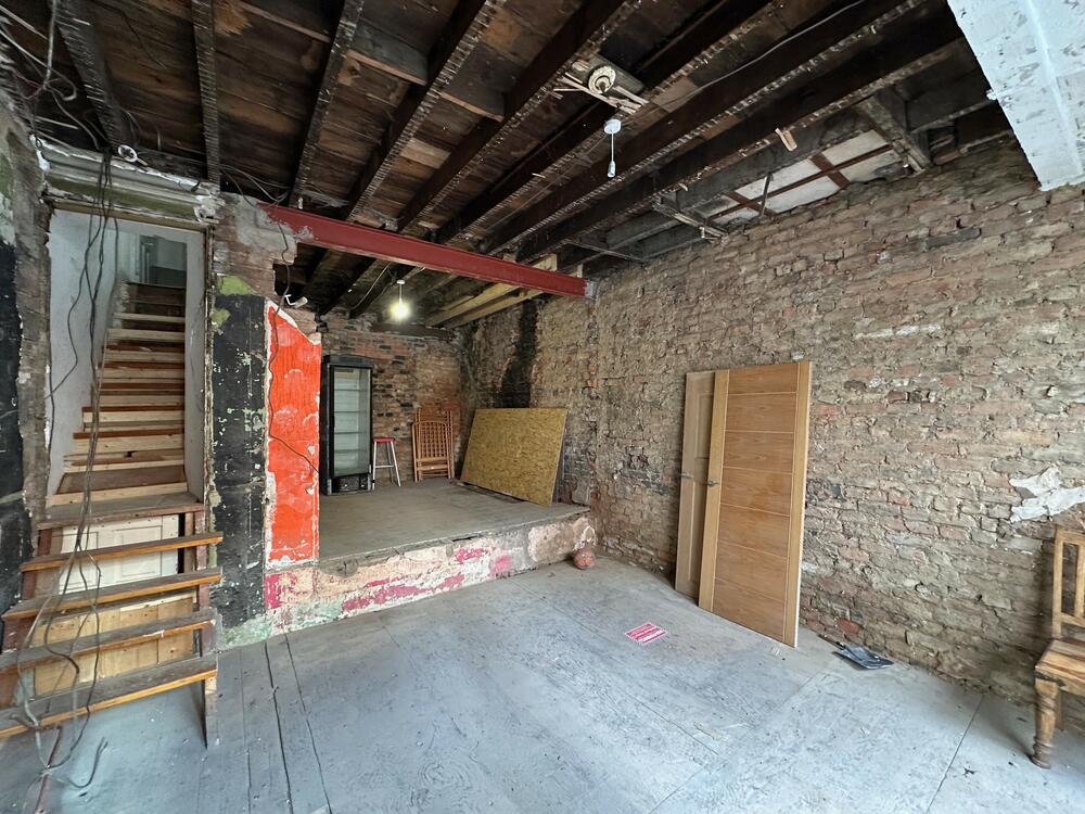 Photo of 305 Chester Road, Manchester, Greater Manchester M15 4EY