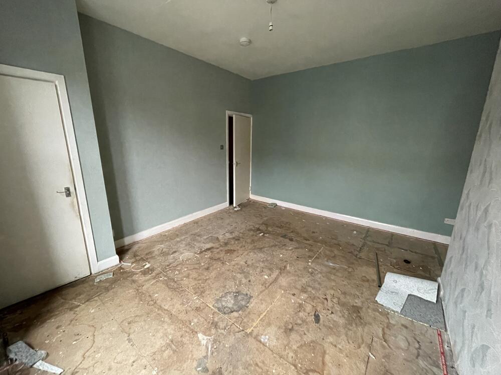 Photo of 27 Arthington View, Leeds, West Yorkshire LS10 2ND