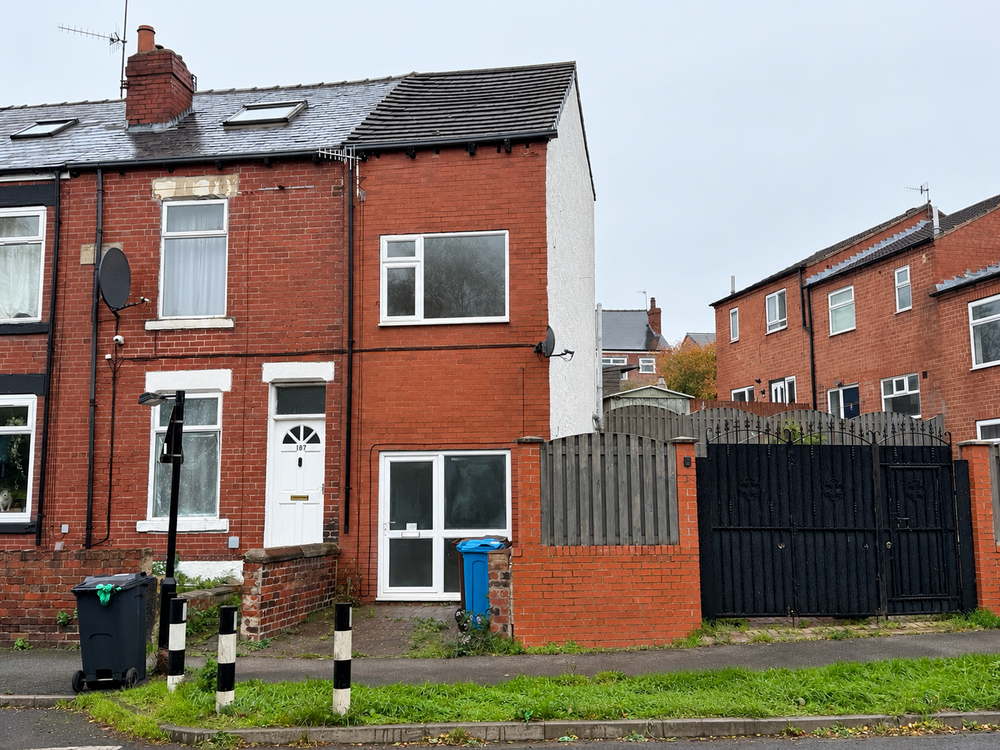 Vacant End-Terraced House Requiring Refurbishment
