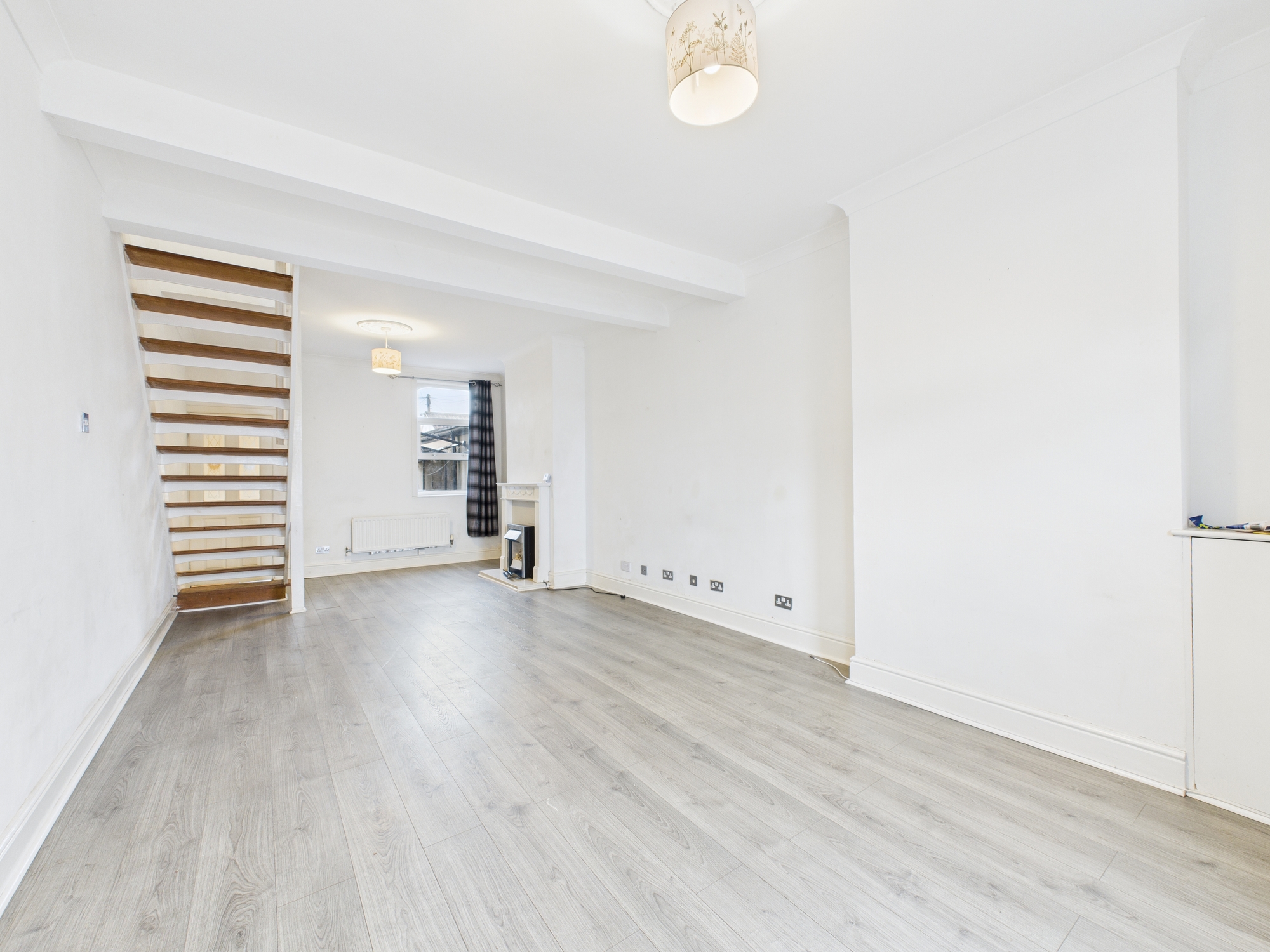 Property image #1
